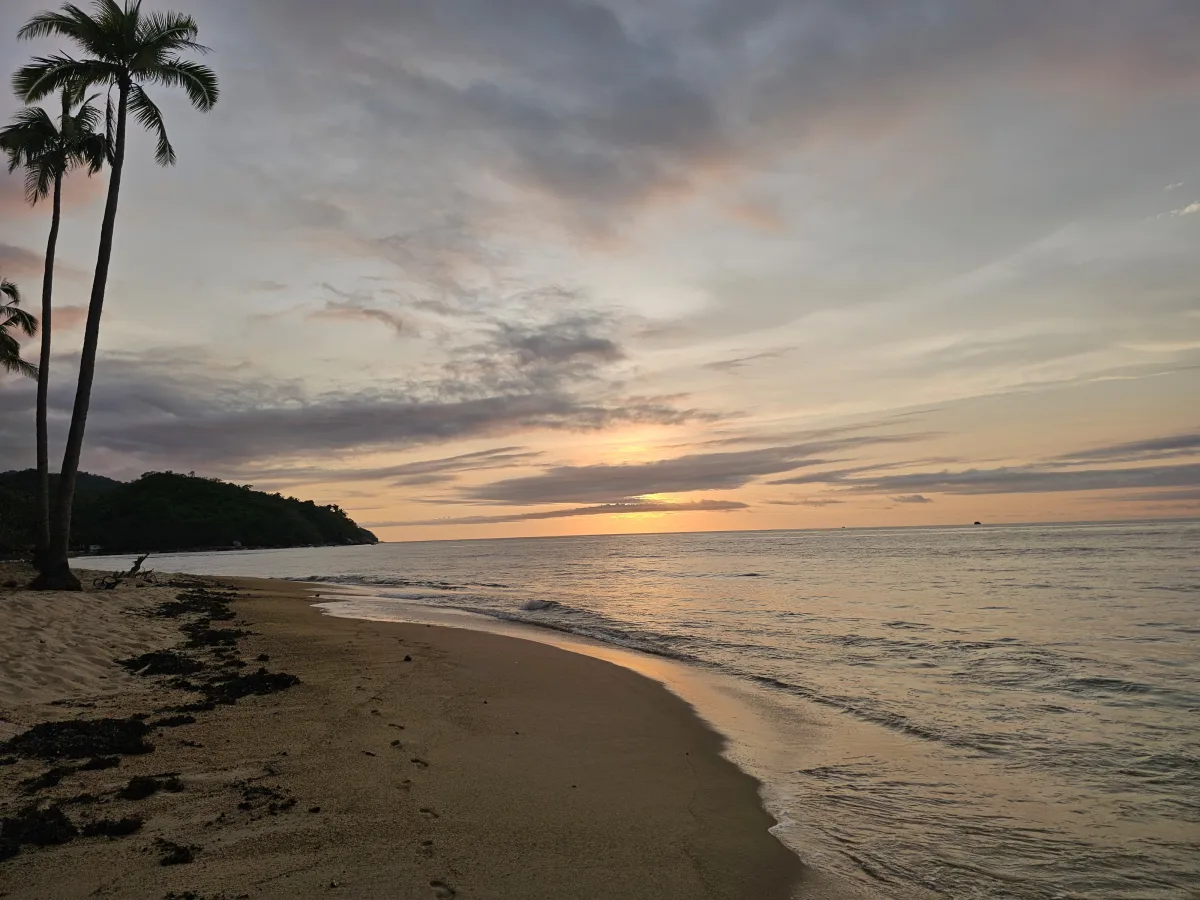 Sunset on Quimixto beach